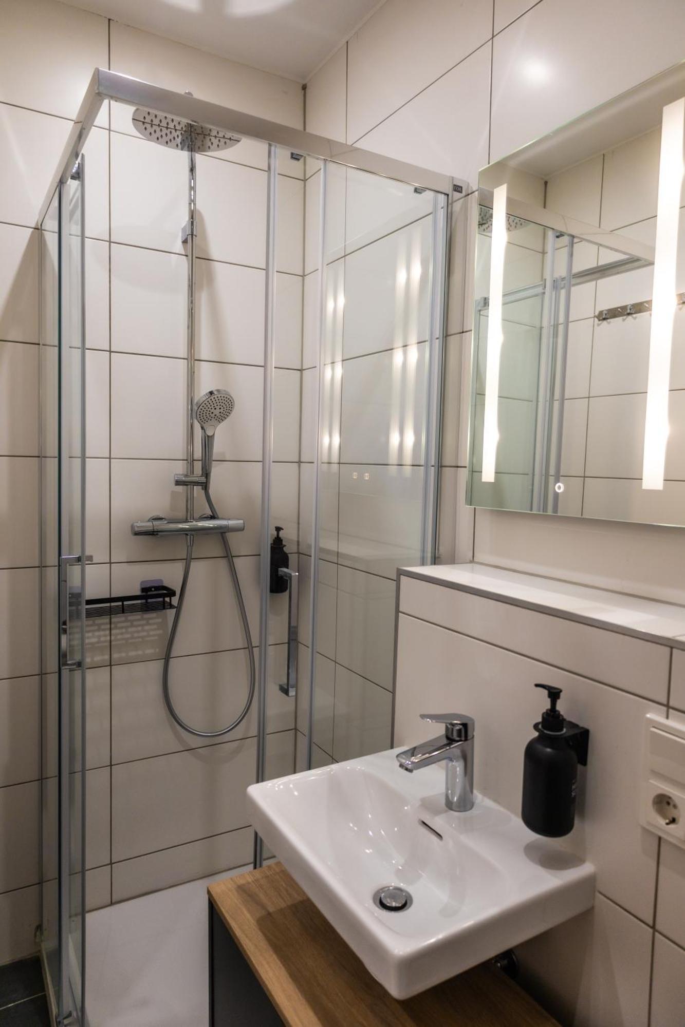 Hln Apartments Am Bahnhof Saarbrücken Eksteriør billede